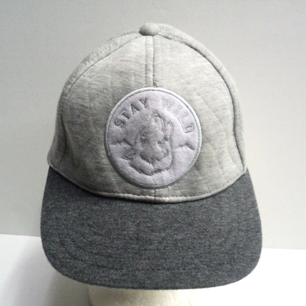 Old Navy Stay Wild Youth Cap Gray One Size Snap Back Wolf Coyote Excellent!
